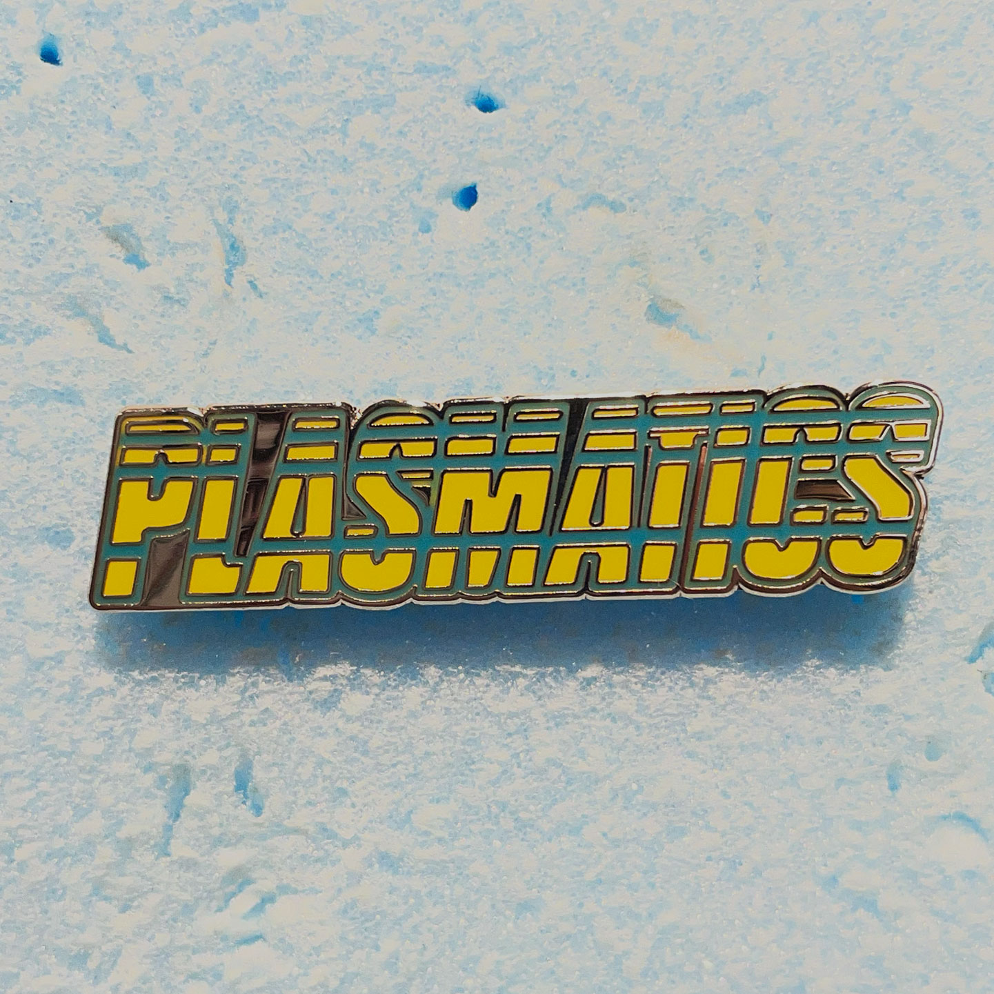 PLASMATICS ピンバッジ LOGO