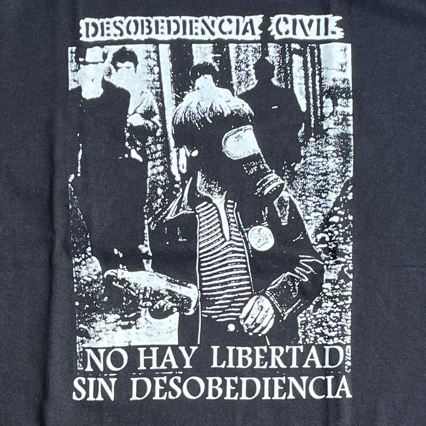 DESOBEDIENCIA CIVIL Tシャツ no hay libertad sin desobediencia