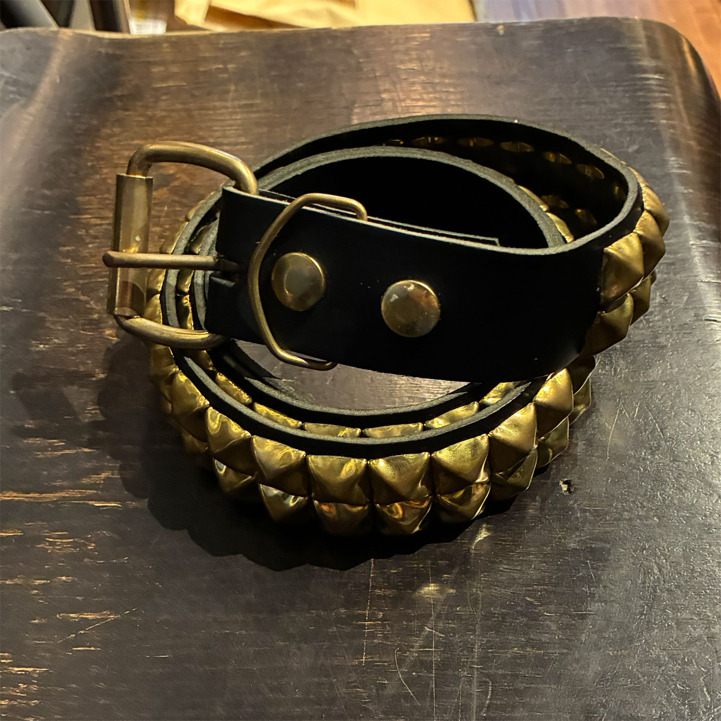 2ROW ピラミッド ベルト GOLD 2