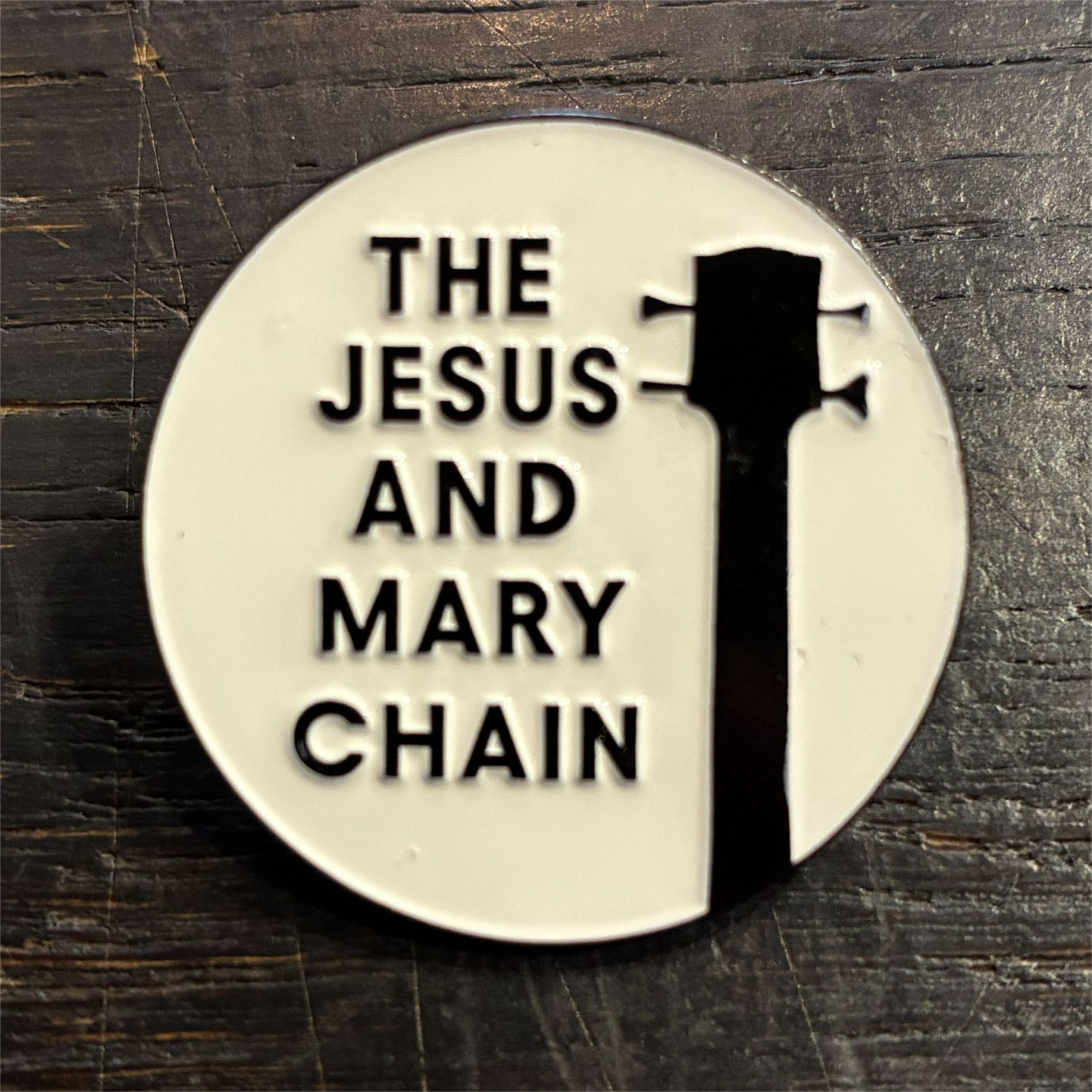 THE JESUS AND MARY CHAIN ピンバッジ