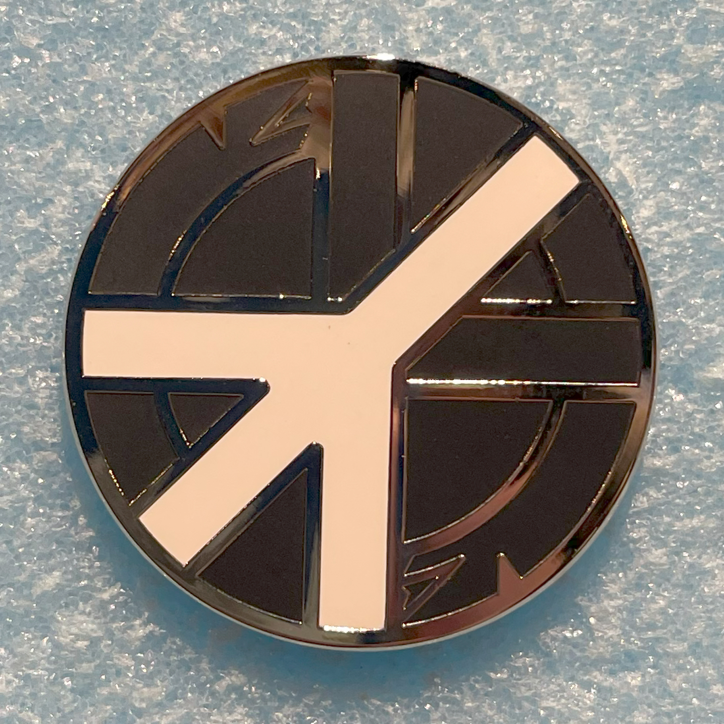 CRASS ピンバッジ