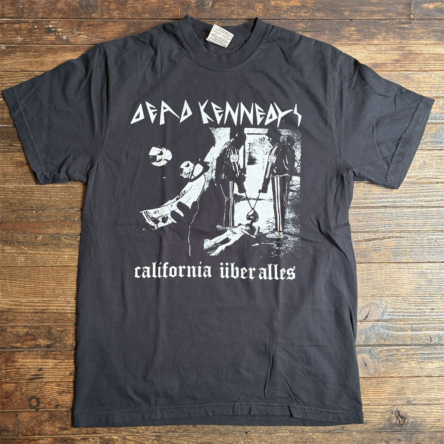 DEAD KENNEDYS Tシャツ california über alles