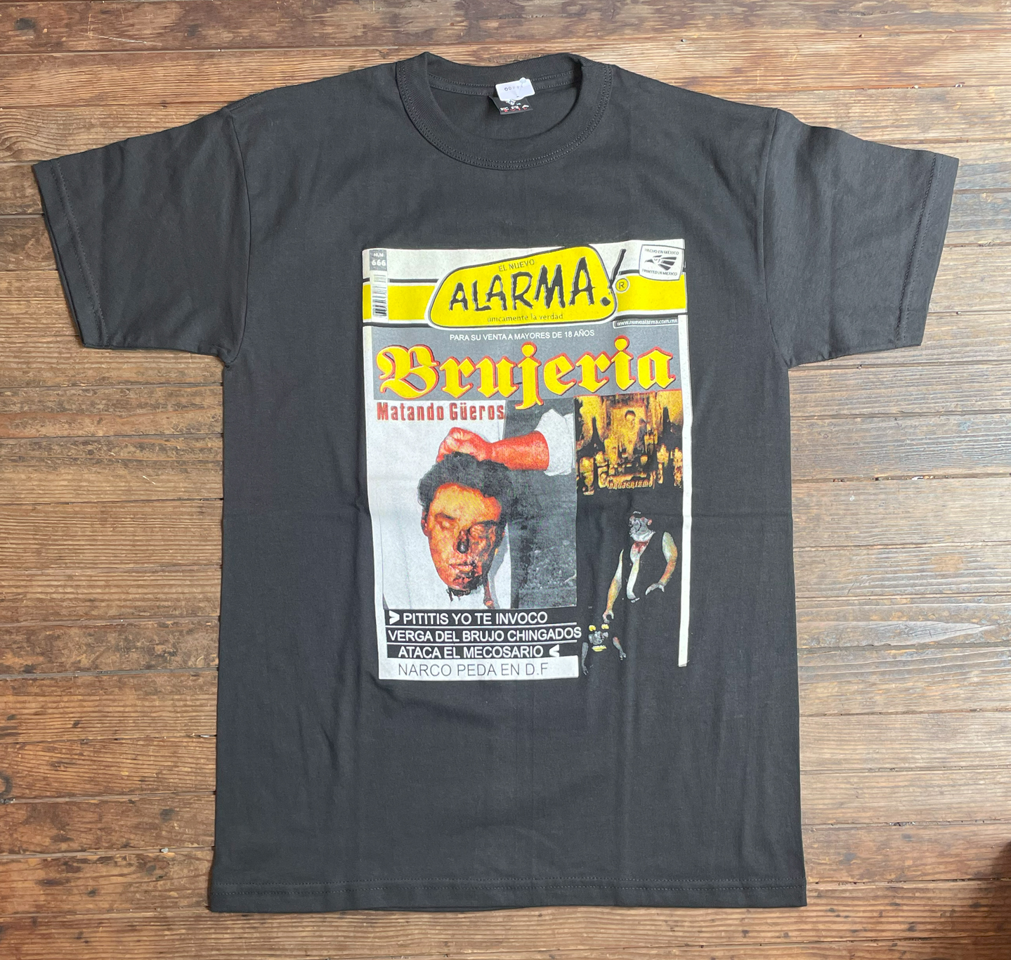 BRUJERIA Tシャツ ALARMA!