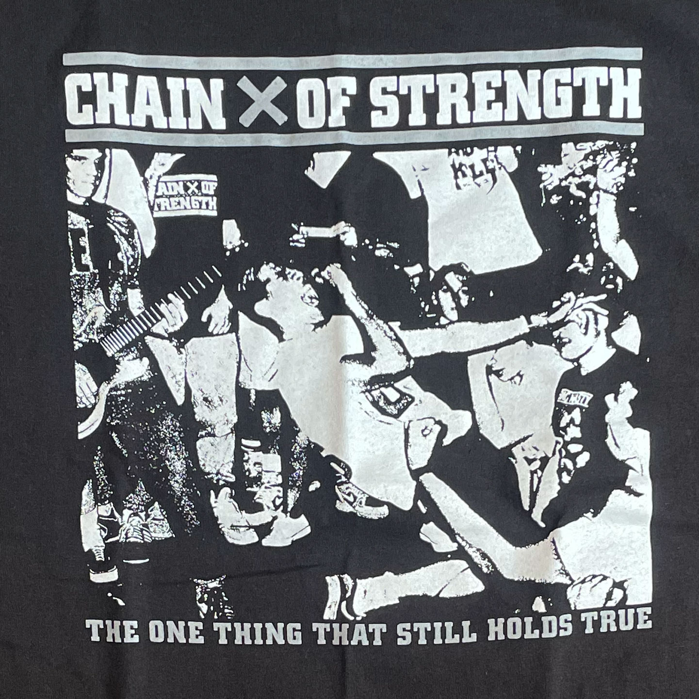 CHAIN OF STRENGTH Tシャツ The One Thing That Still Holds True オフィシャル!