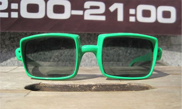 FRANCE MADE VINTAGE SUNGLASS TV STYLE GREEN