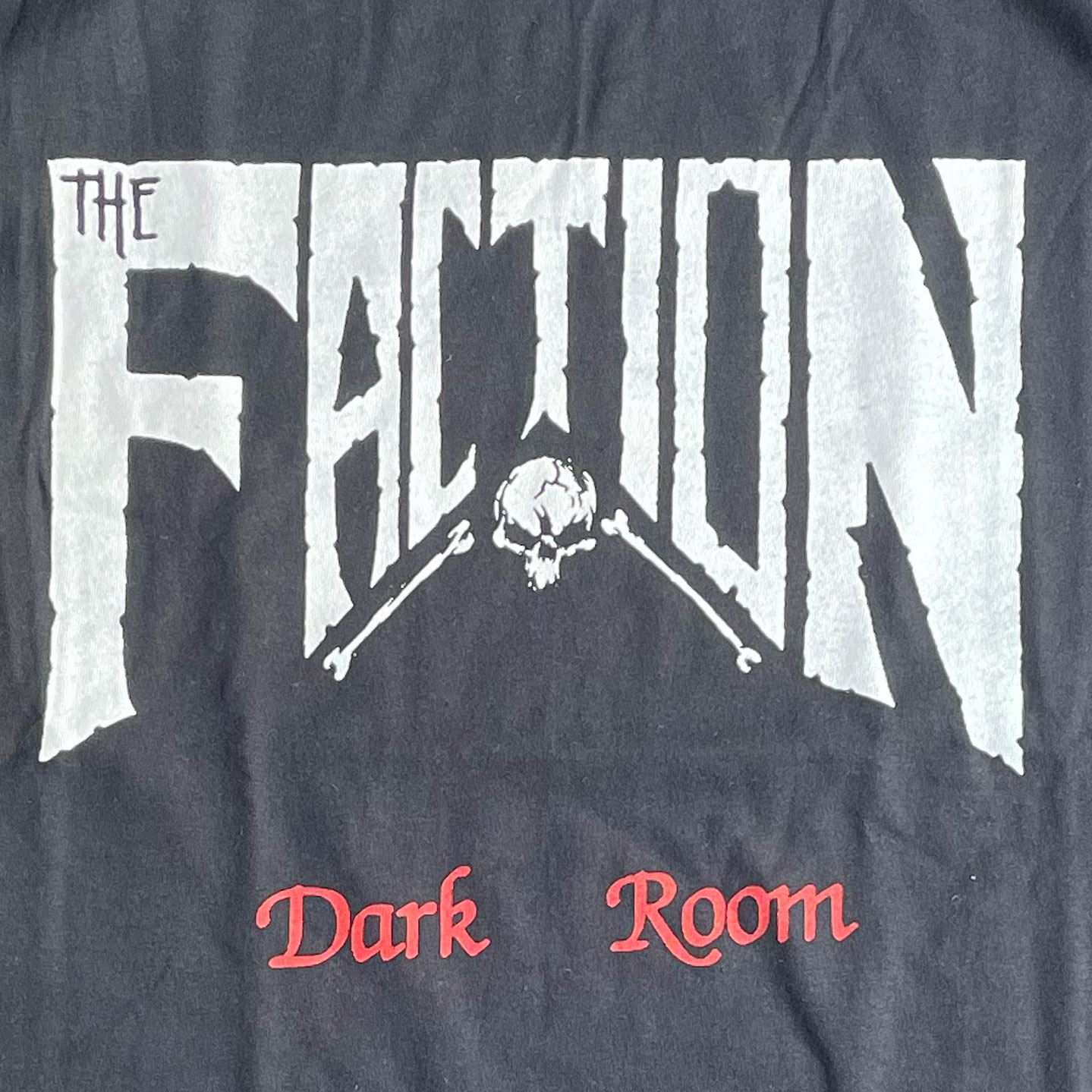 FACTION Tシャツ DARK ROOM