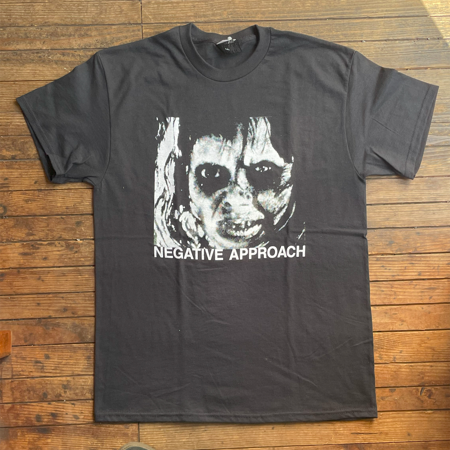 NEGATIVE APPROACH Tシャツ EP