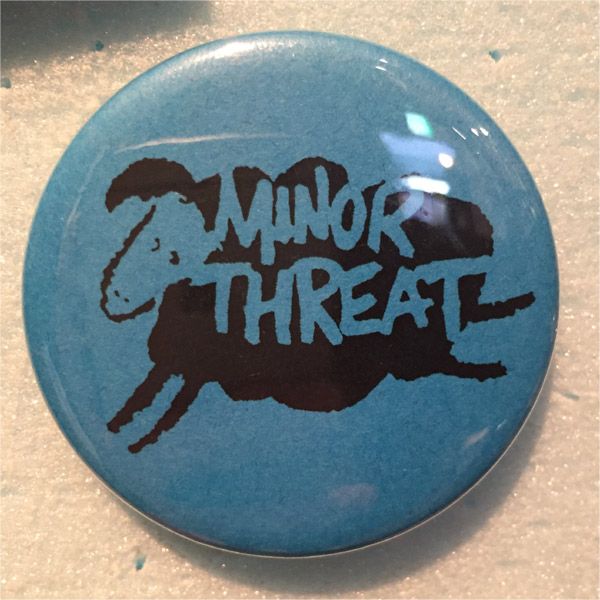 MINOR THREAT デカバッジ