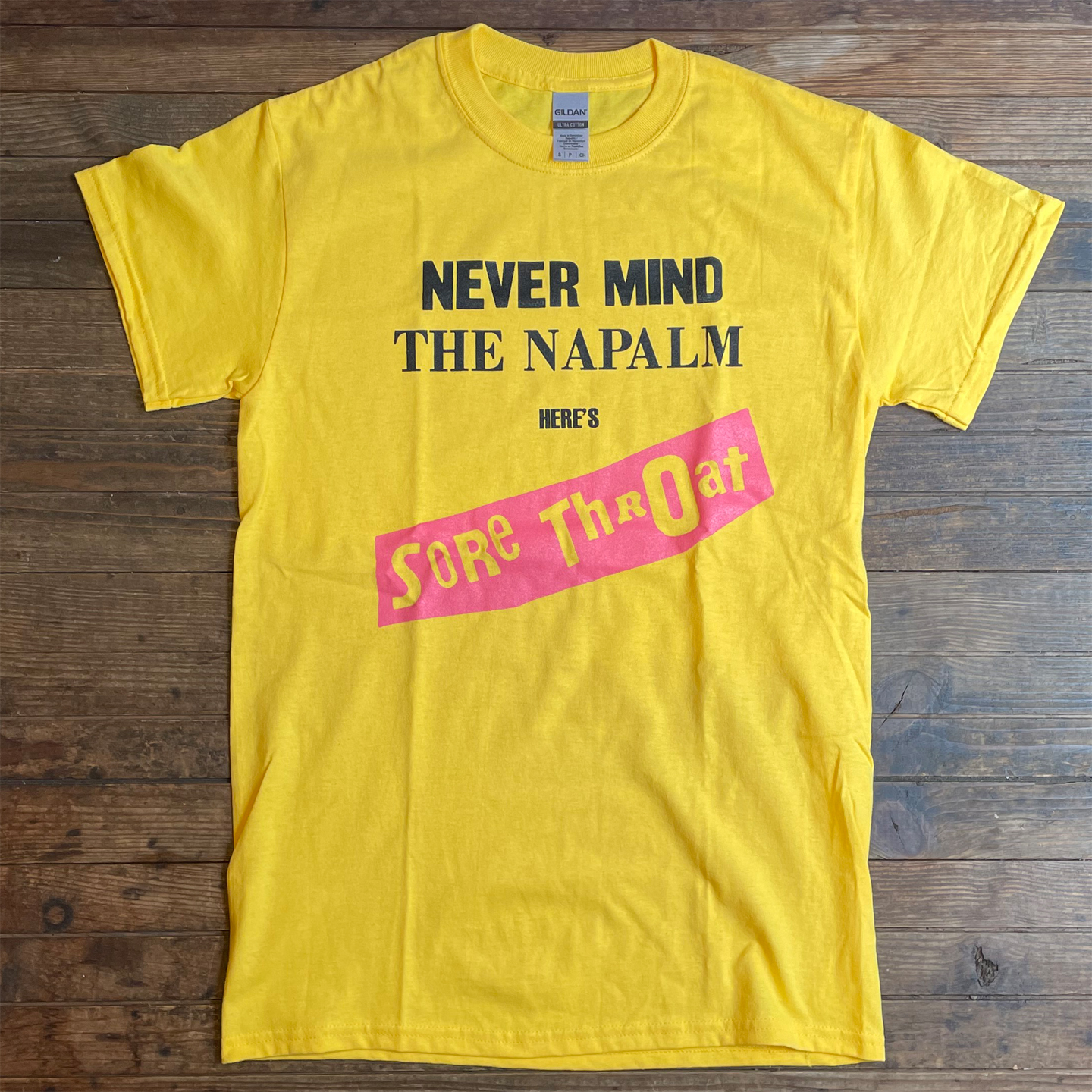 SORE THROAT Tシャツ NEVER MIND THE NAPALM