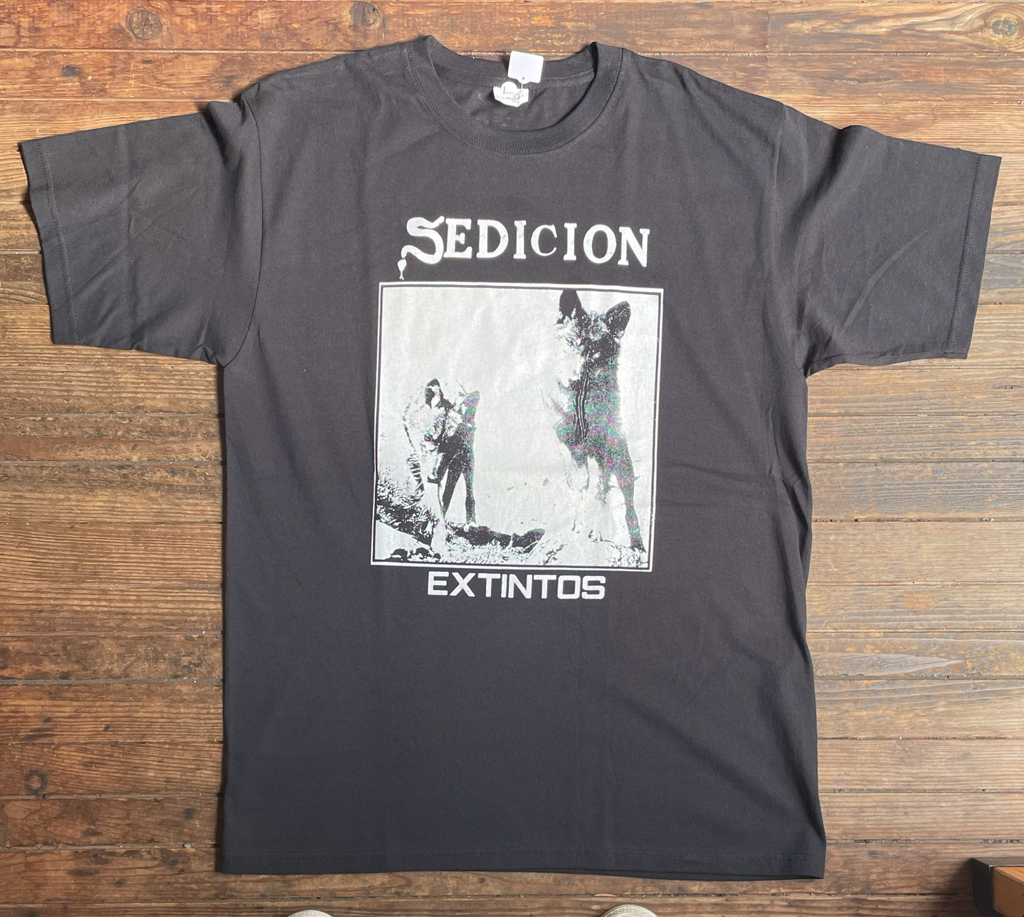 SEDICION Tシャツ EXTINTOS