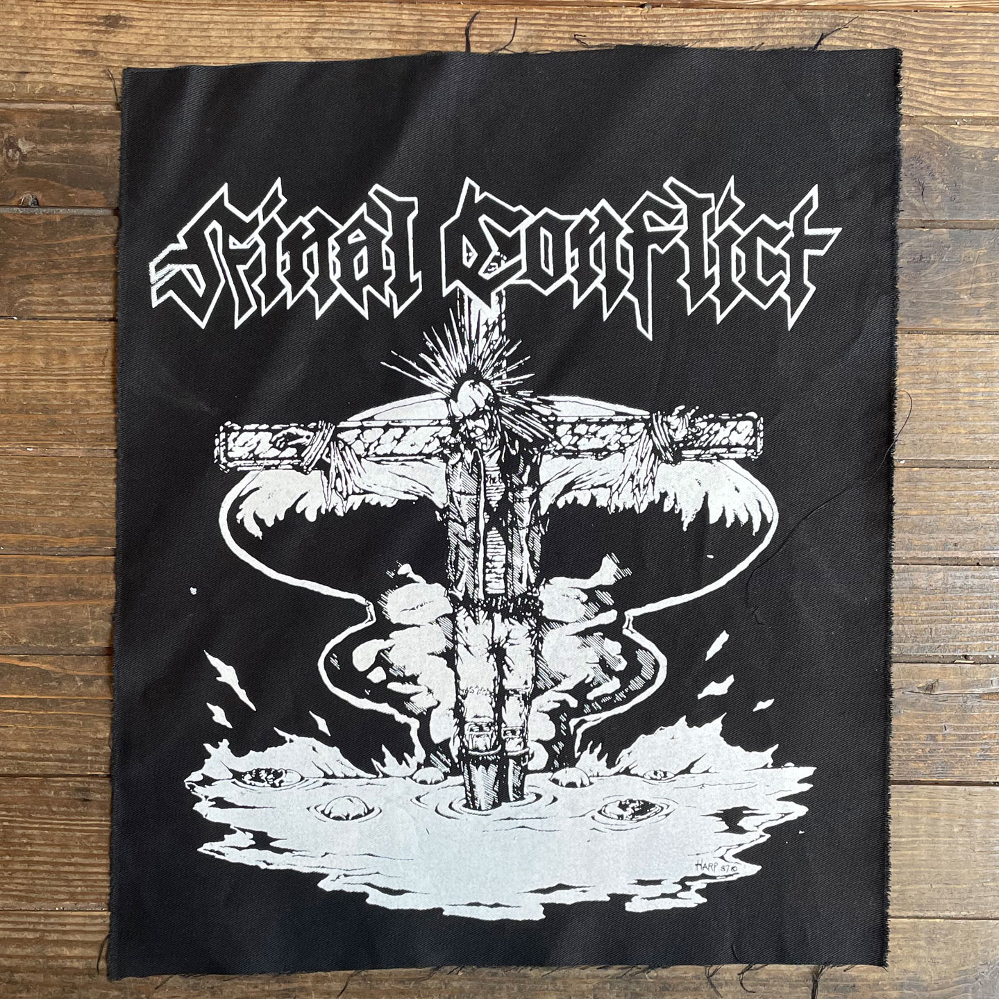 FINAL CONFLICT BACKPATCH 十字架