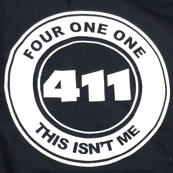 411(FOUR ONE ONE) パーカー THIS ISN'T ME