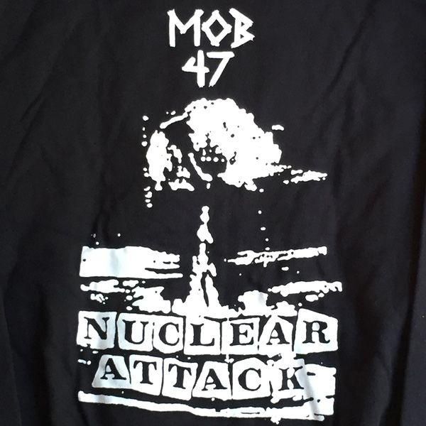 MOB 47 パーカー Nuclear Attack