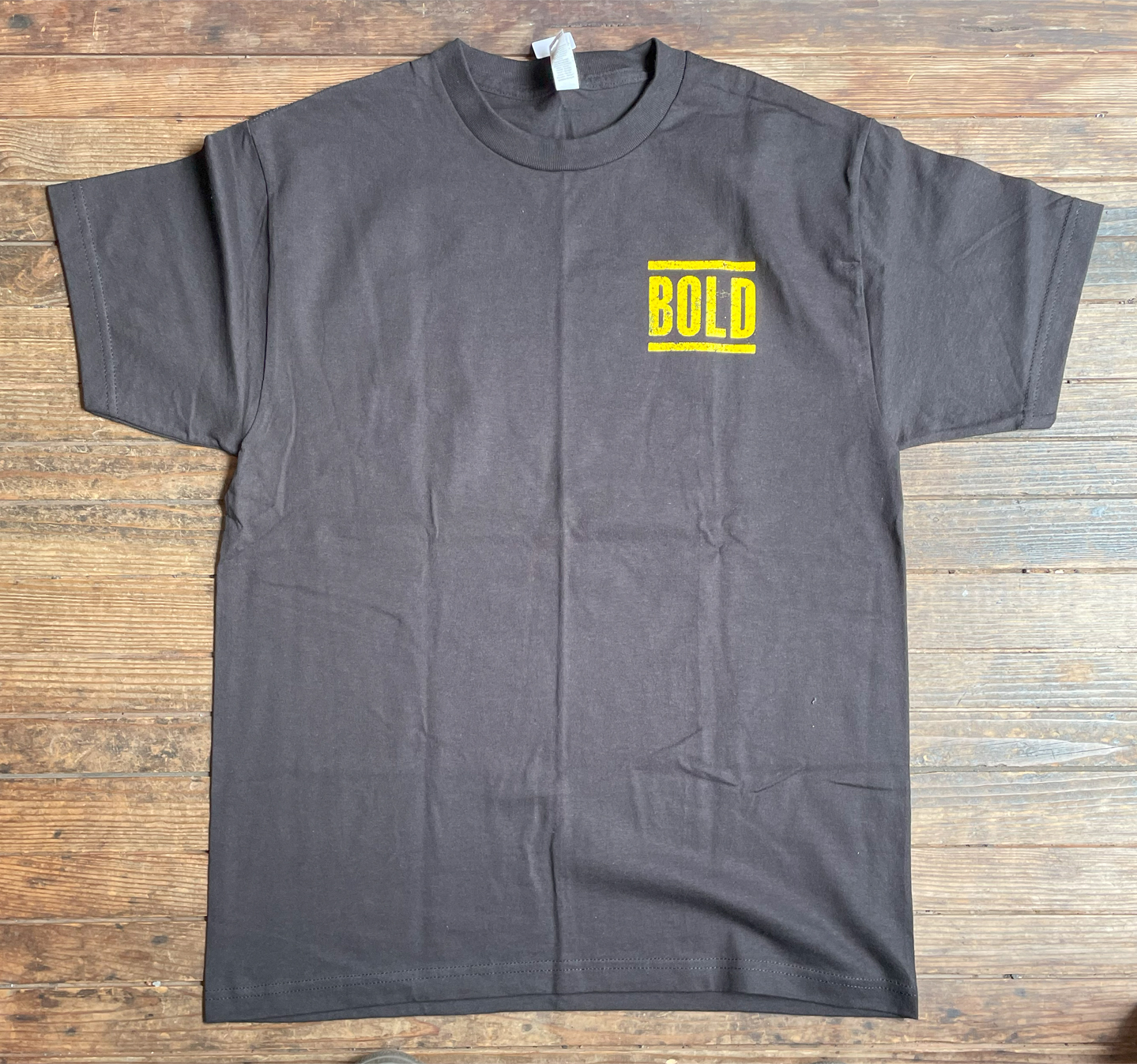 BOLD Tシャツ NAILED TO THE X オフィシャル