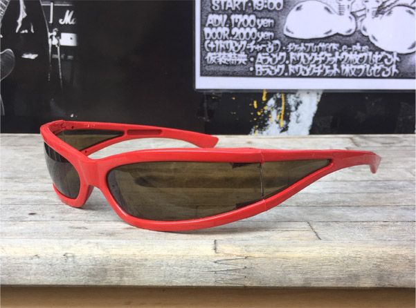 ITALY MADE VINTAGE CATSEYE SUNGLASS RED