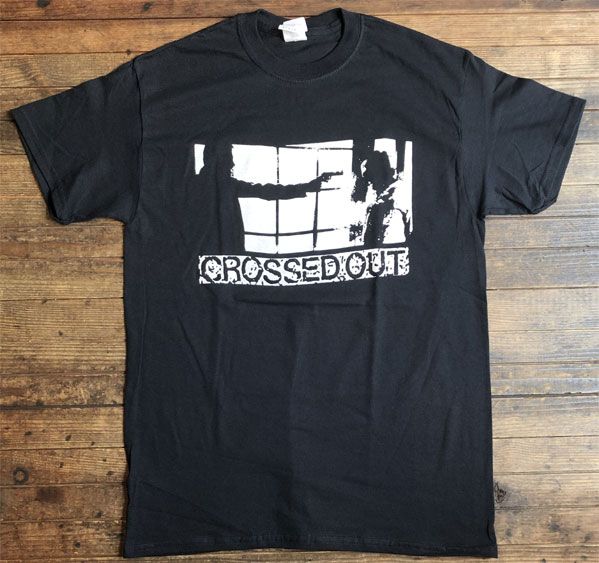 CROSSED OUT Tシャツ