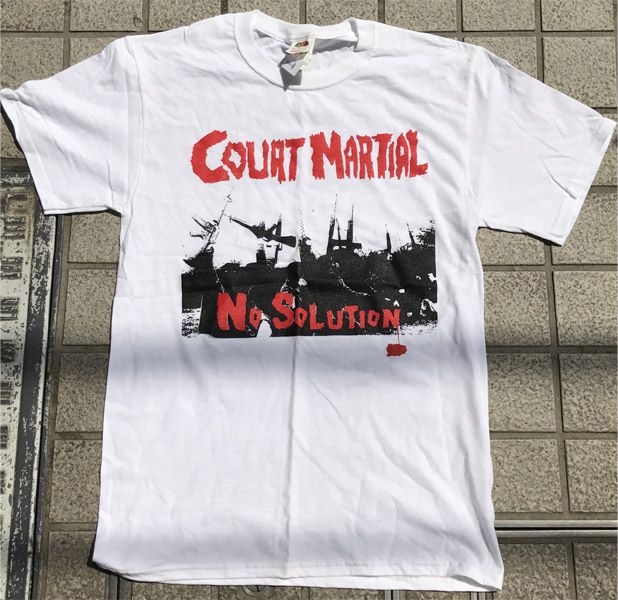 COURT MARTIAL Tシャツ NO SOLUTION