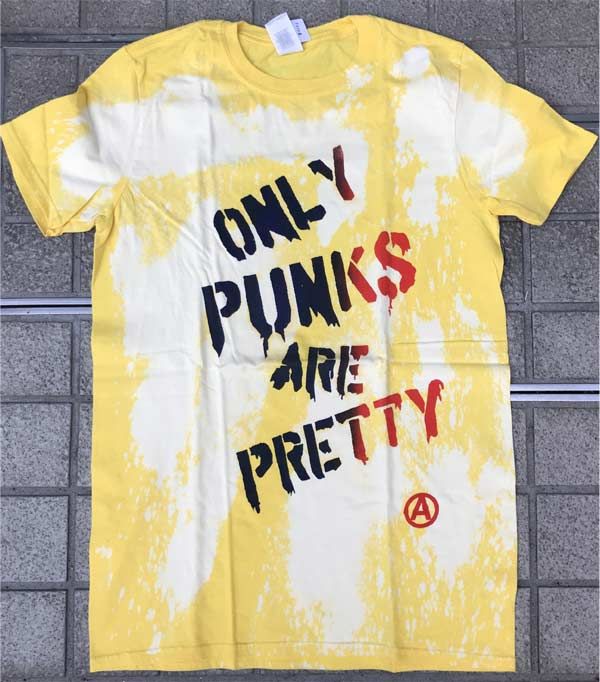 ONLY PUNKS ARE PRETTY Tシャツ