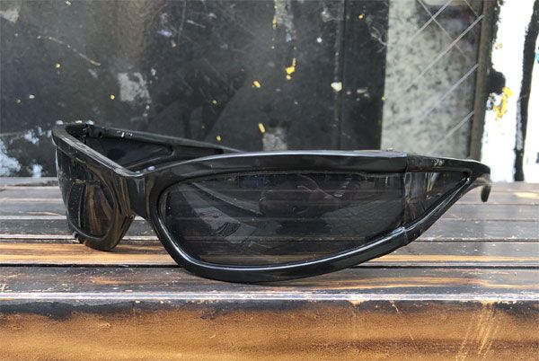 VINTAGE ITALY MADE CATS EYE BLACK