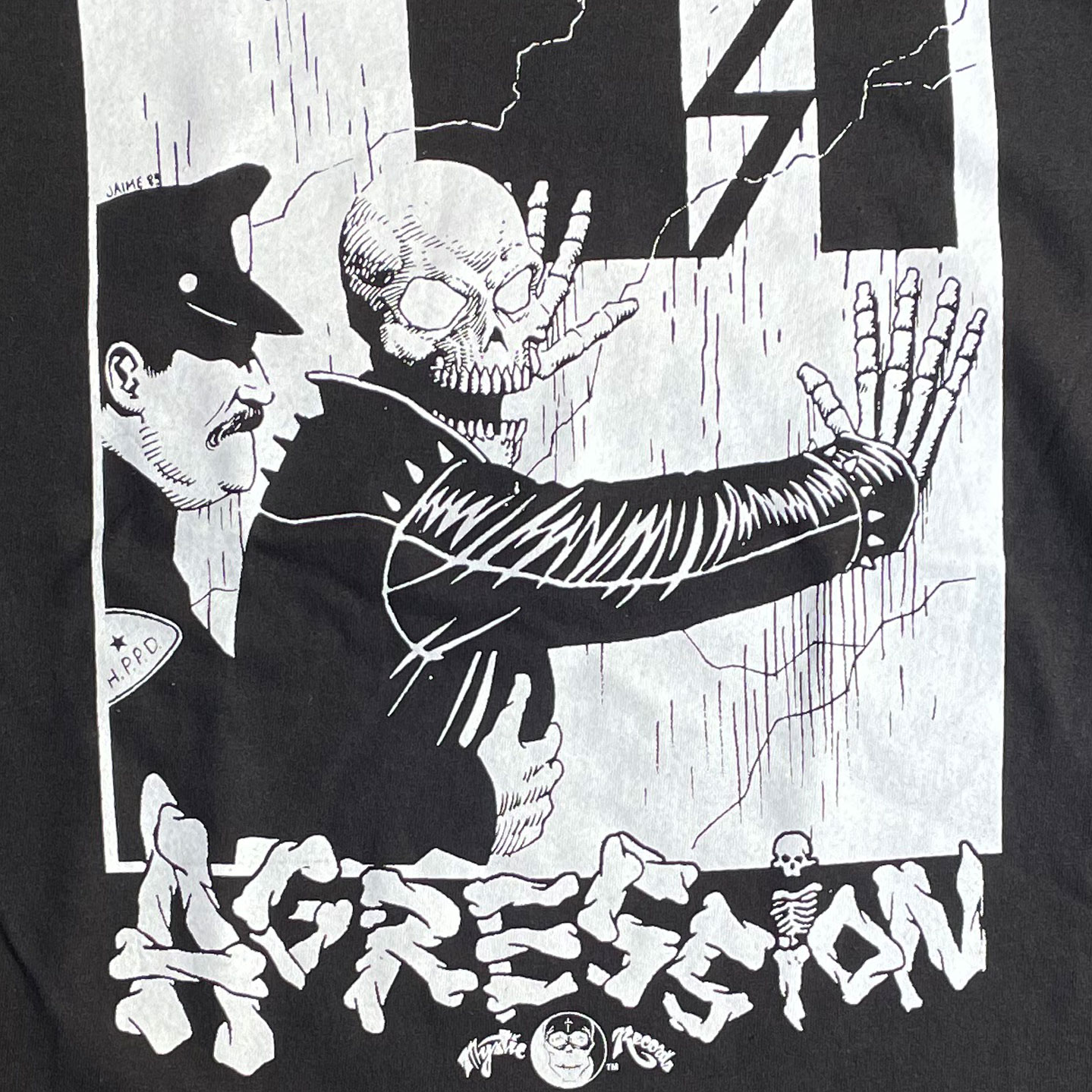 AGRESSION Tシャツ Don't Be Mistaken