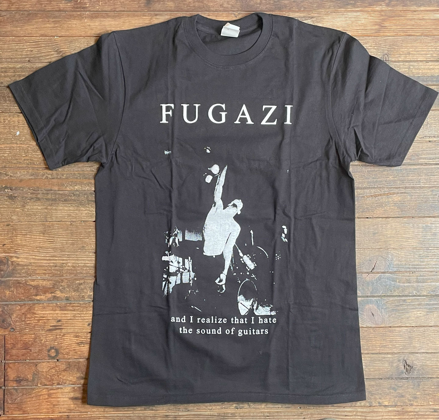 FUGAZI Tシャツ Target