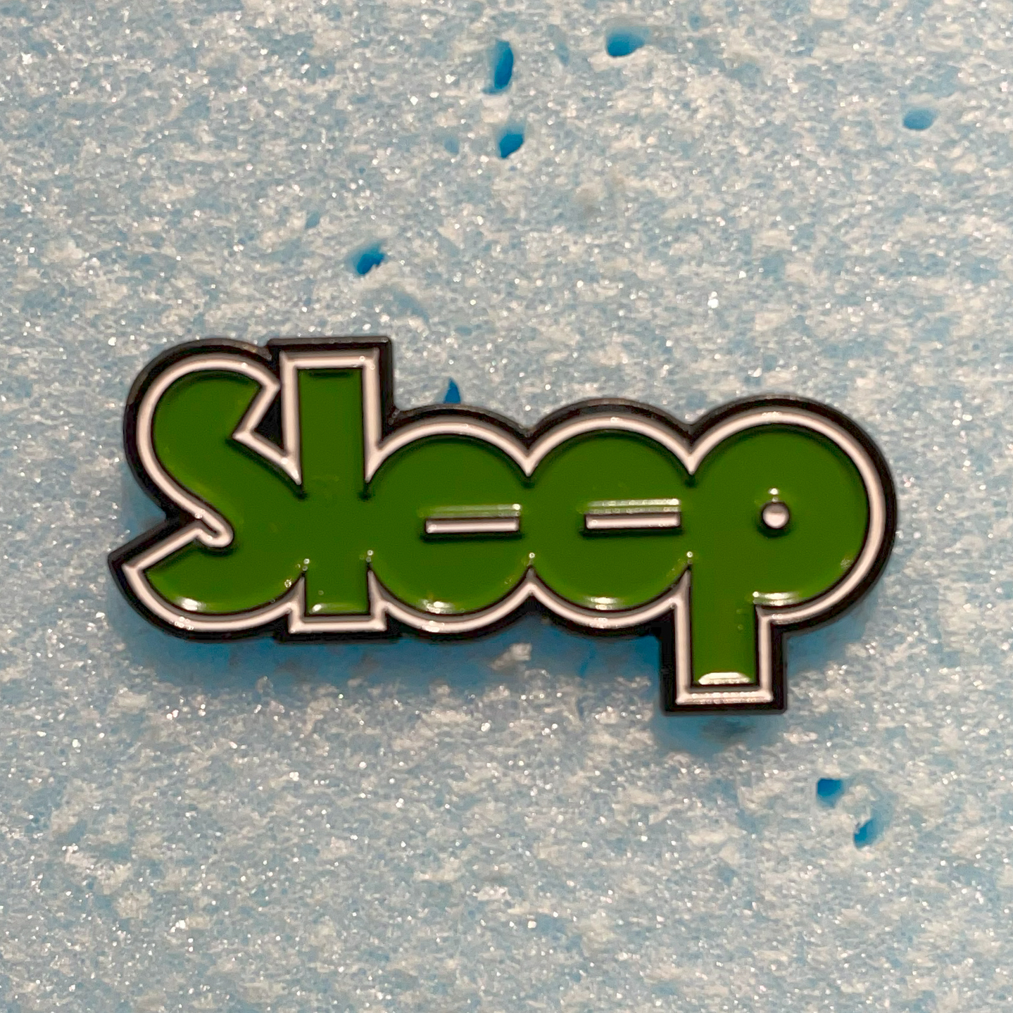 SLEEP ピンバッジ LOGO