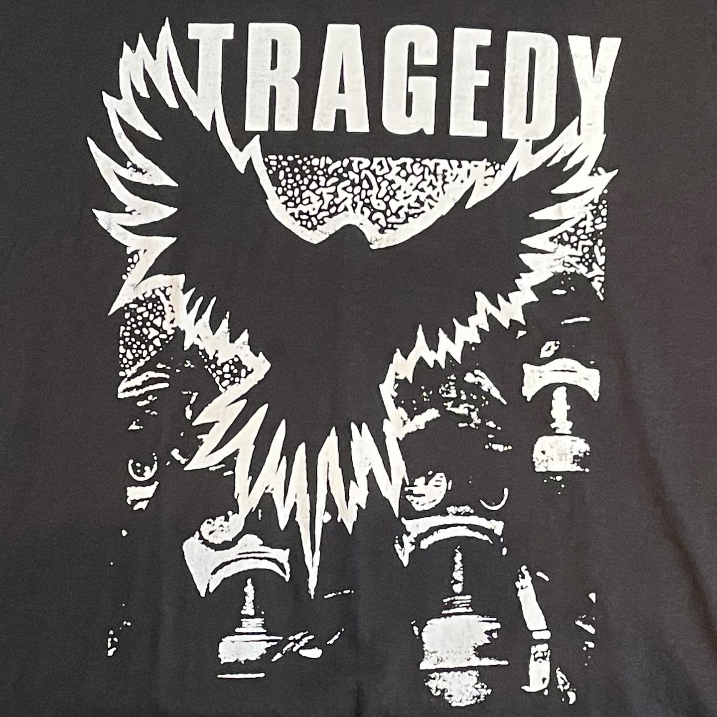 TRAGEDY Tシャツ THE WAR IS ON
