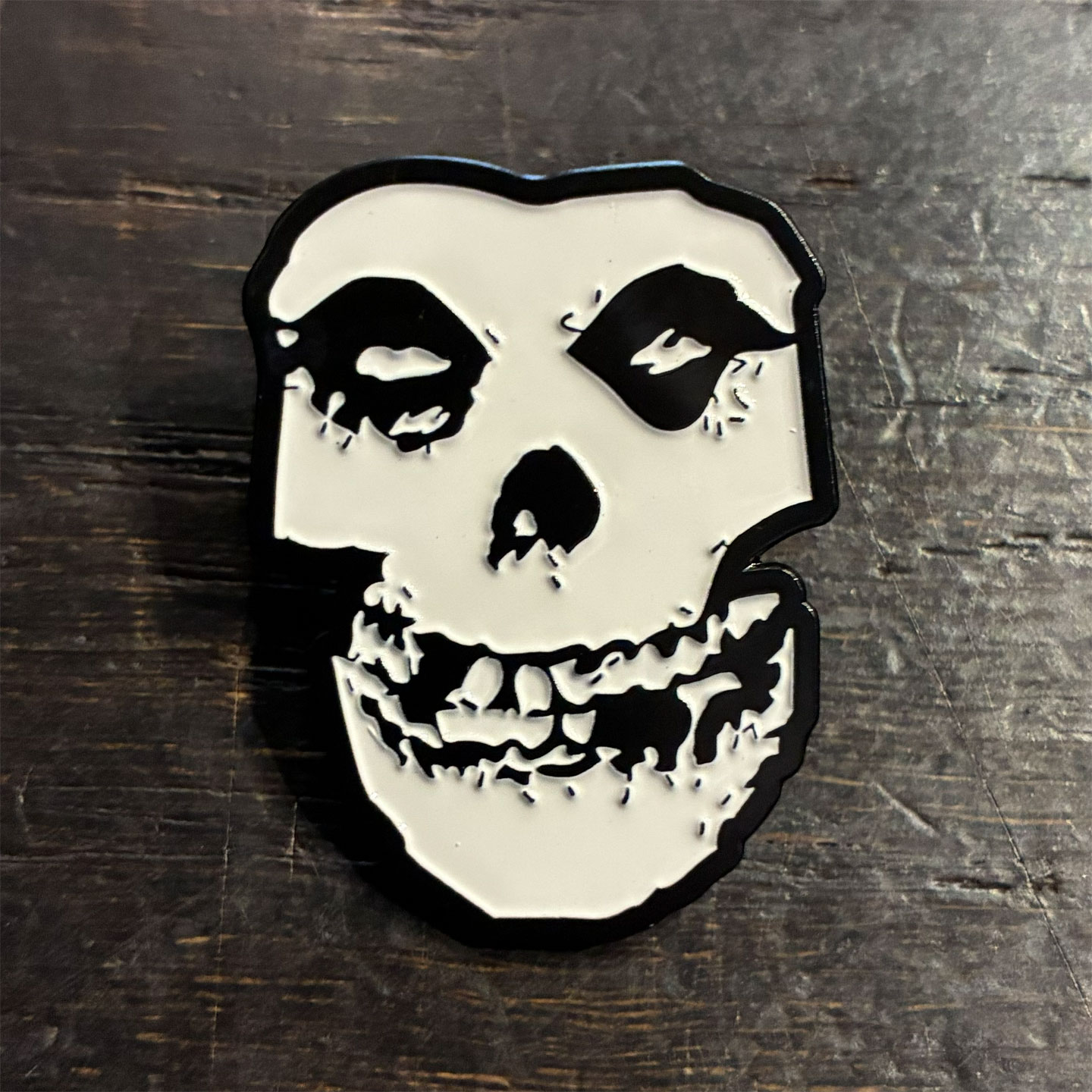 MISFITS ピンバッジ CRIMSONGHOST
