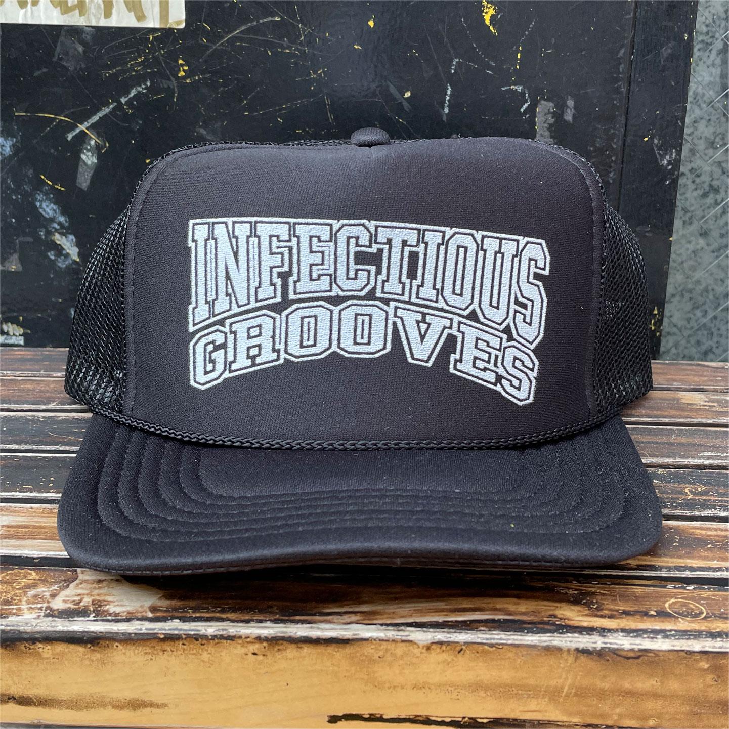 INFECTIOUS GROOVES メッシュキャップ