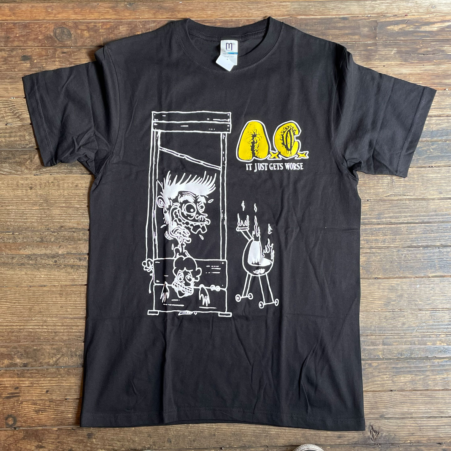 AxCx Tシャツ It Just Gets Worse