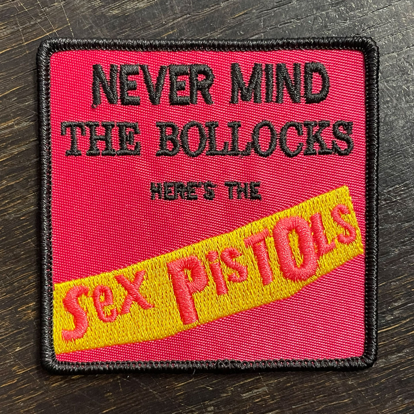 SEX PISTOLS ワッペン NEVER MIND pink