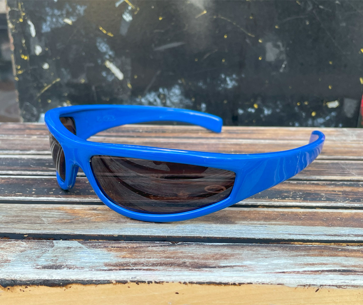 ITALY MADE VINTAGE SUNGLASS CATS EYE BLUE