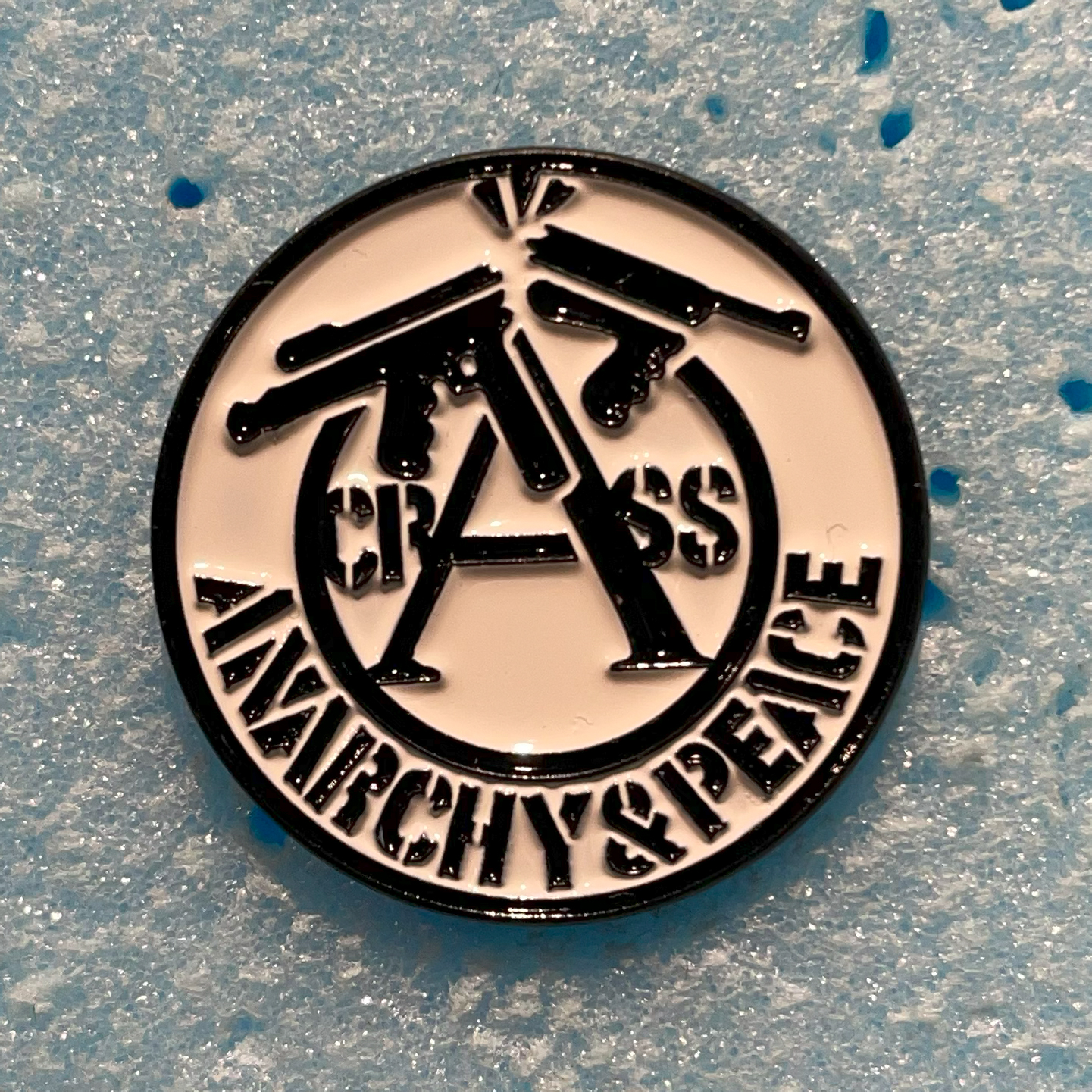 CRASS ピンバッジ ANARCHY ＆ PEACE