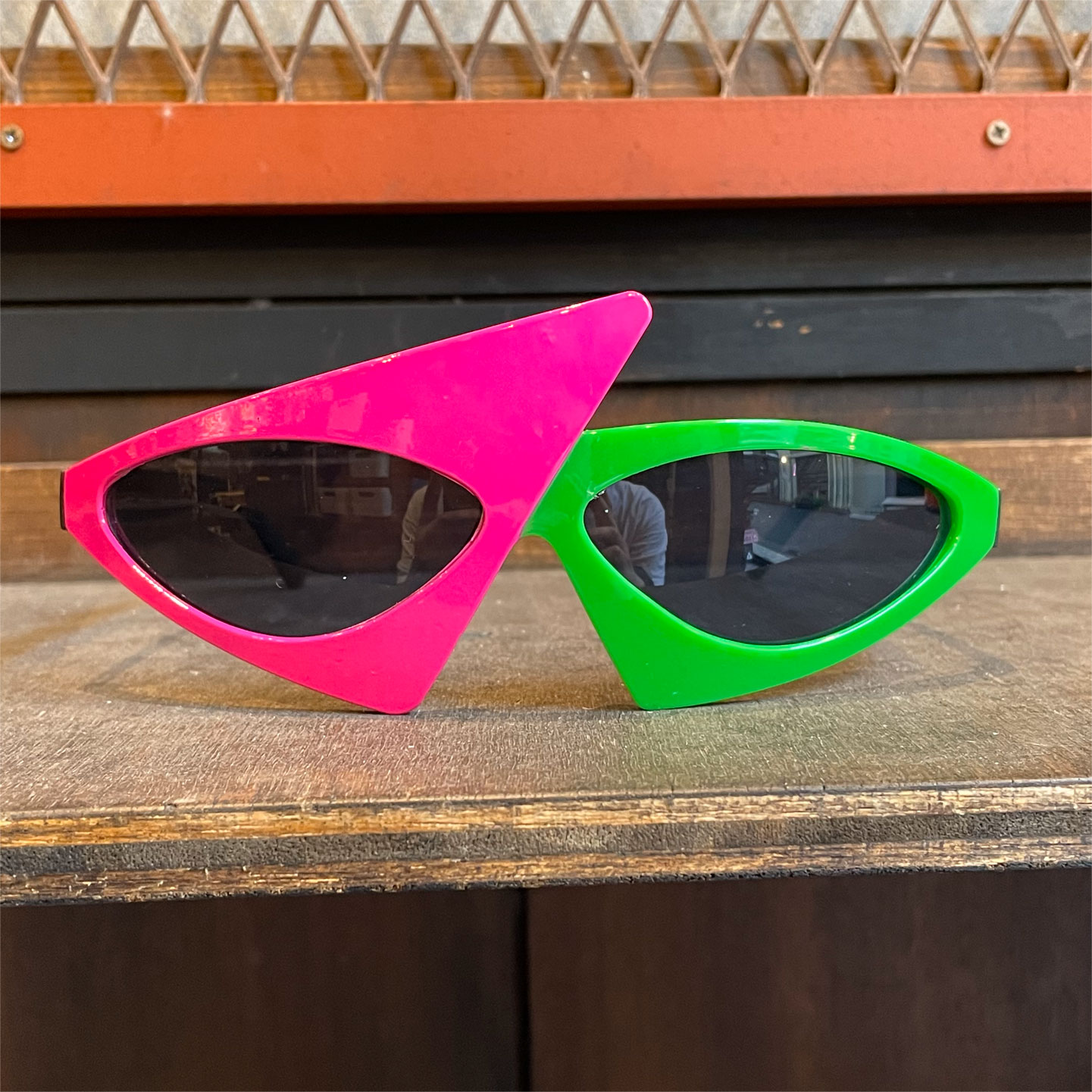 GABBA SUNGLASS GREEN x PINK