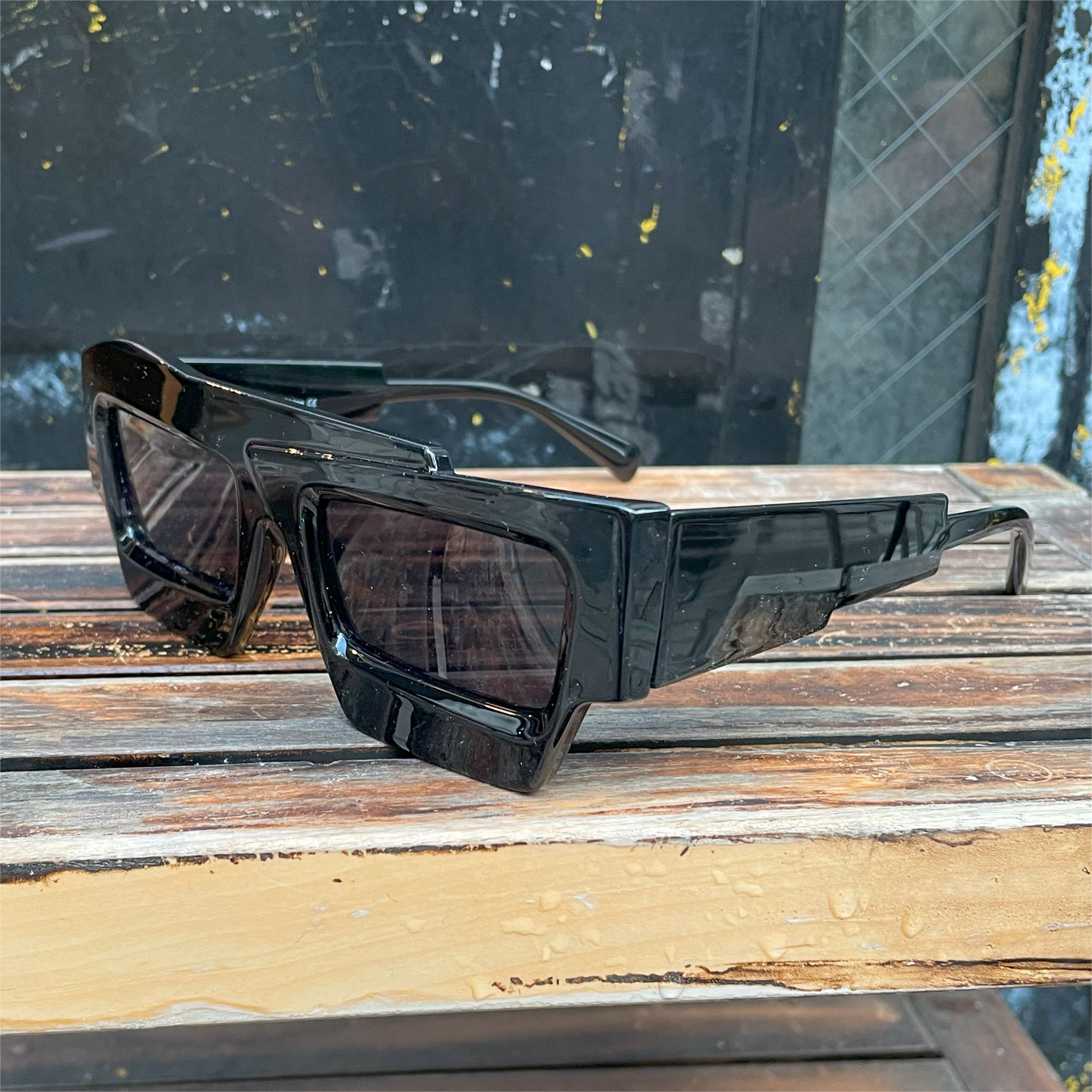 PUNK SUNGLASS SQUARE