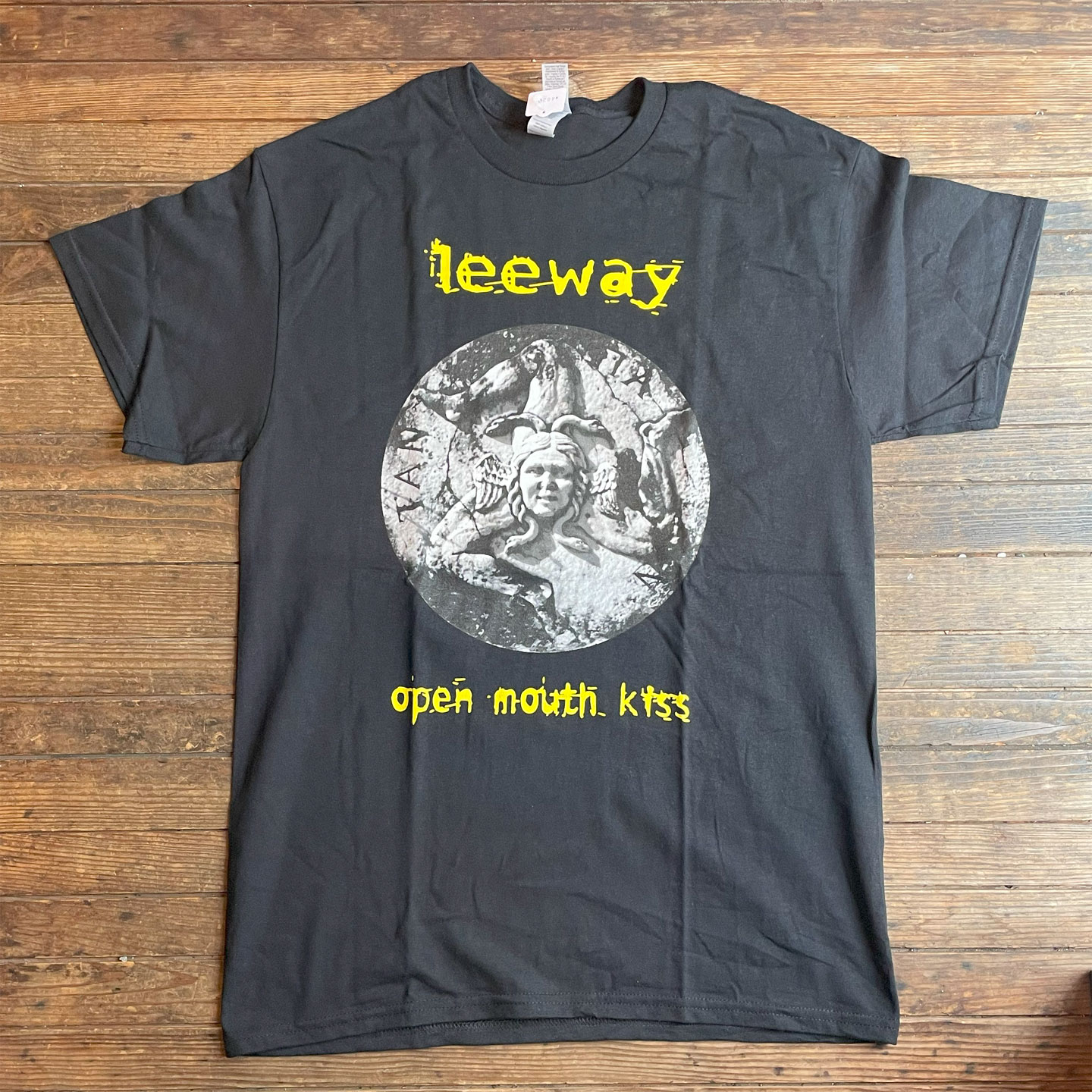 LEEWAY Tシャツ OPEN MOUTH KISS オフィシャル！！