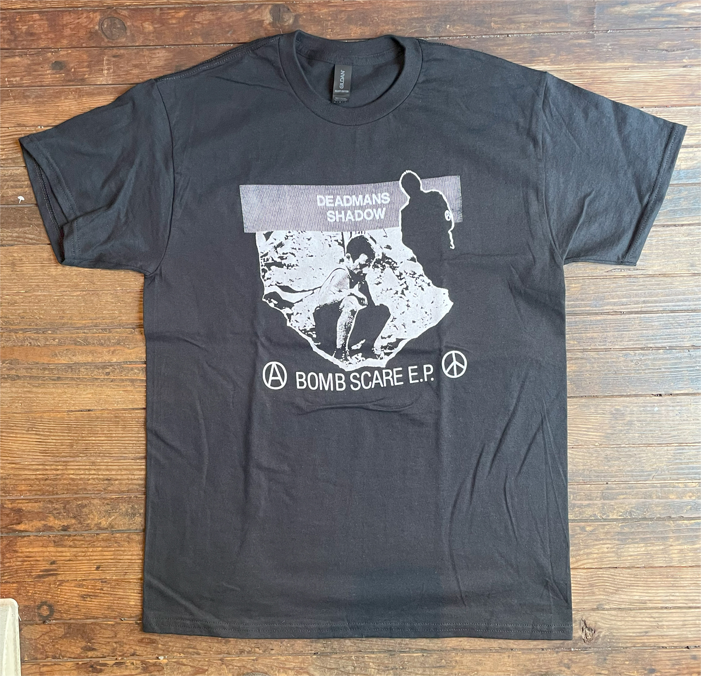 DEAD MANS SHADOW Tシャツ BOMB SCARE E.P.