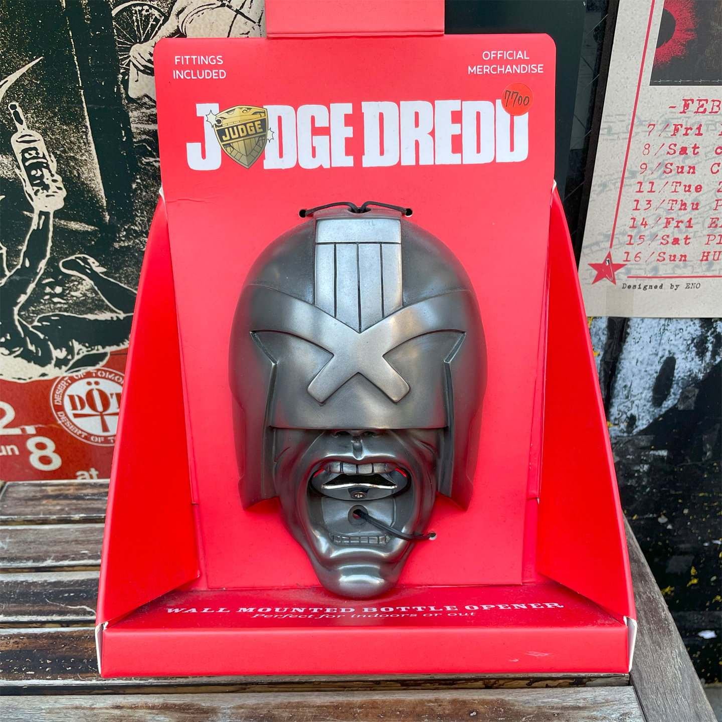 JUDGE DREDD 栓抜き ウォールボトルオープナー