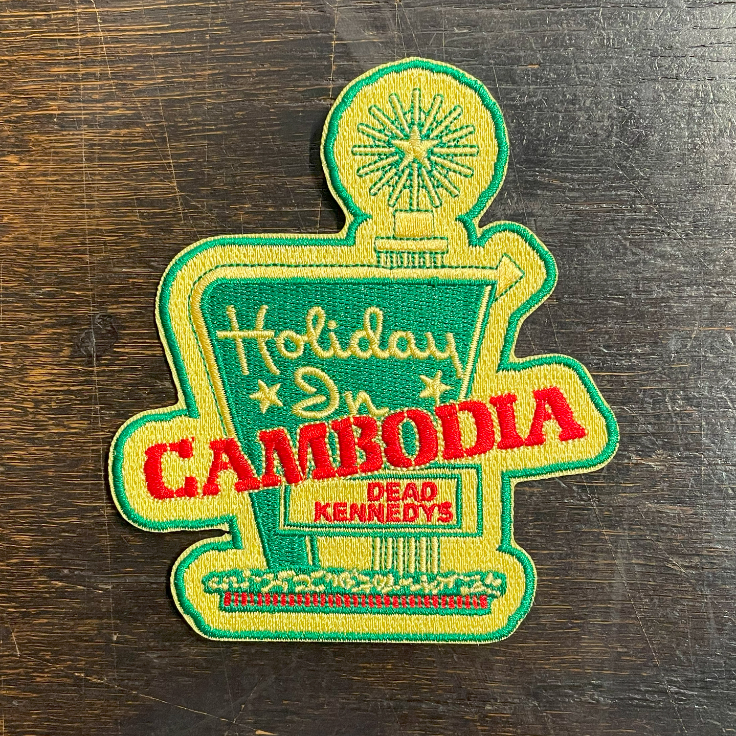DEAD KENNEDYS 刺繍ワッペン HOLIDAY IN CAMBODIA