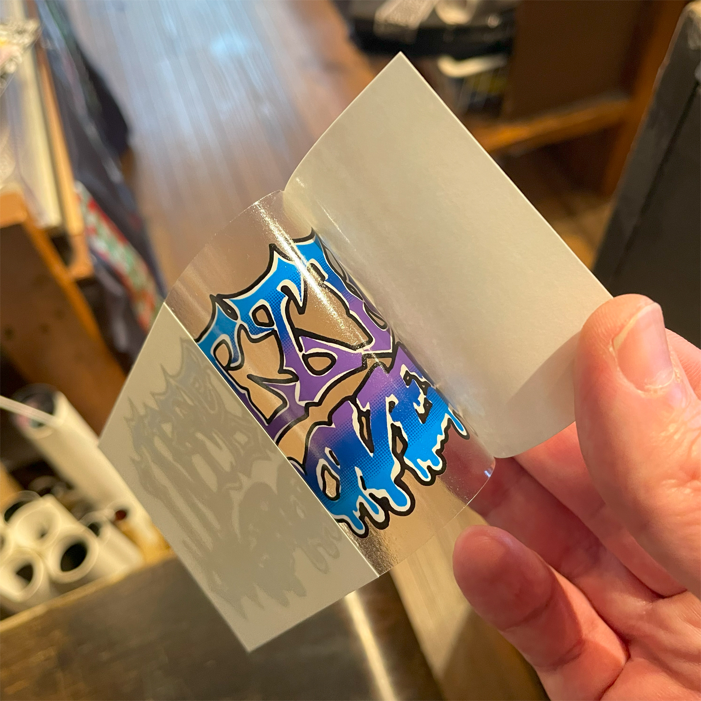 INFECTIOUS GROOVES ステッカー LOGO GLASS