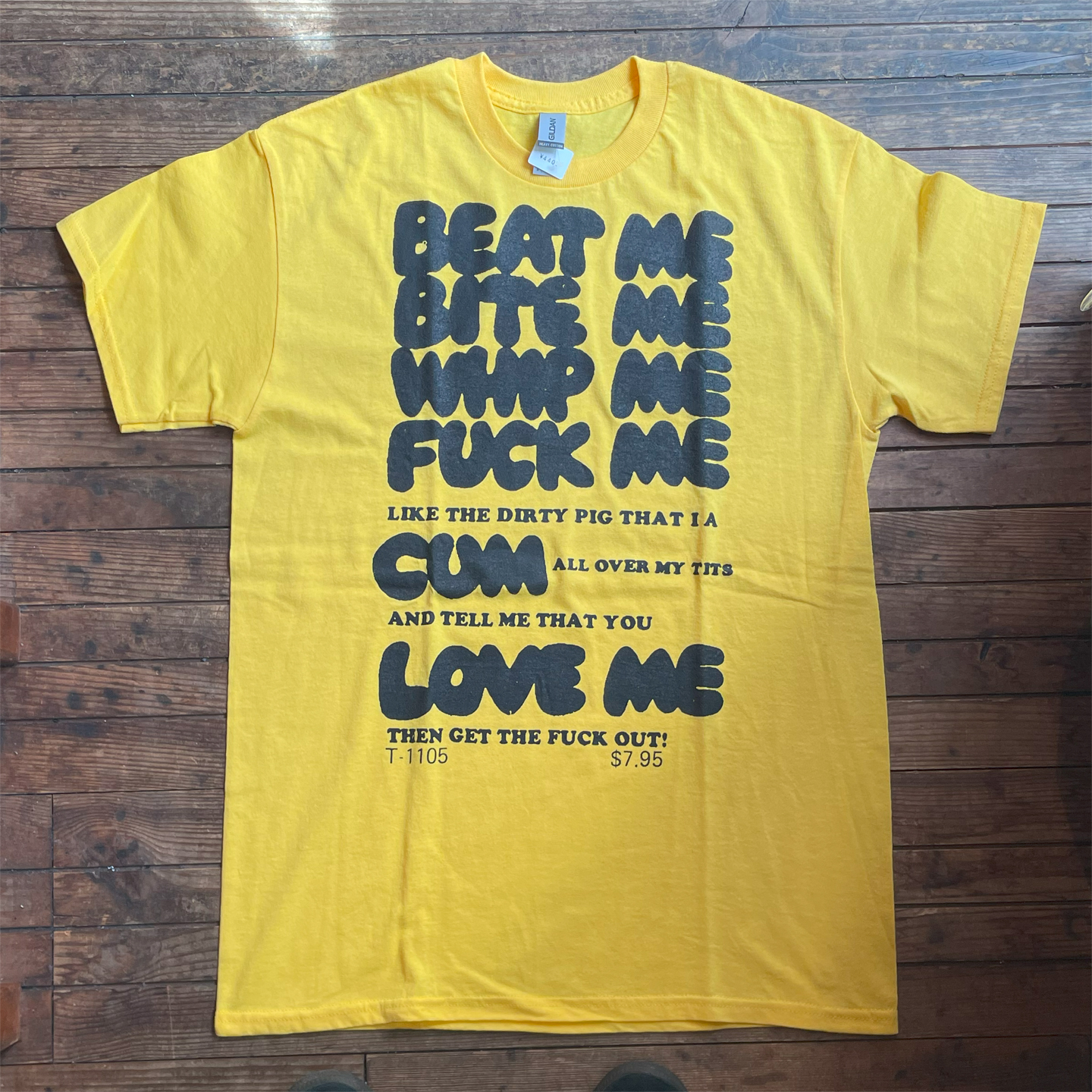 BEAT ME BITE ME WHIP ME Tシャツ