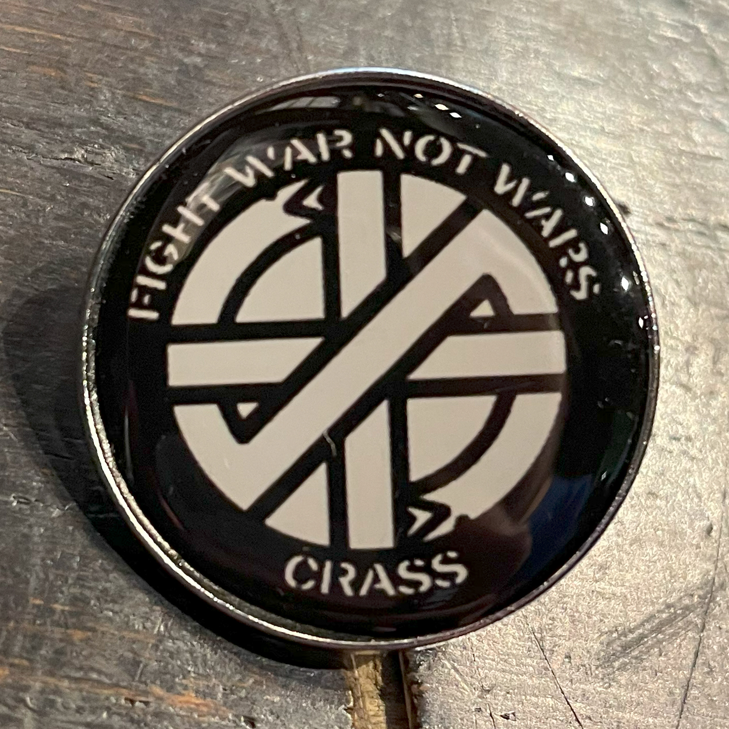 CRASS ピンバッジ FIGHT WAR NOT WARS