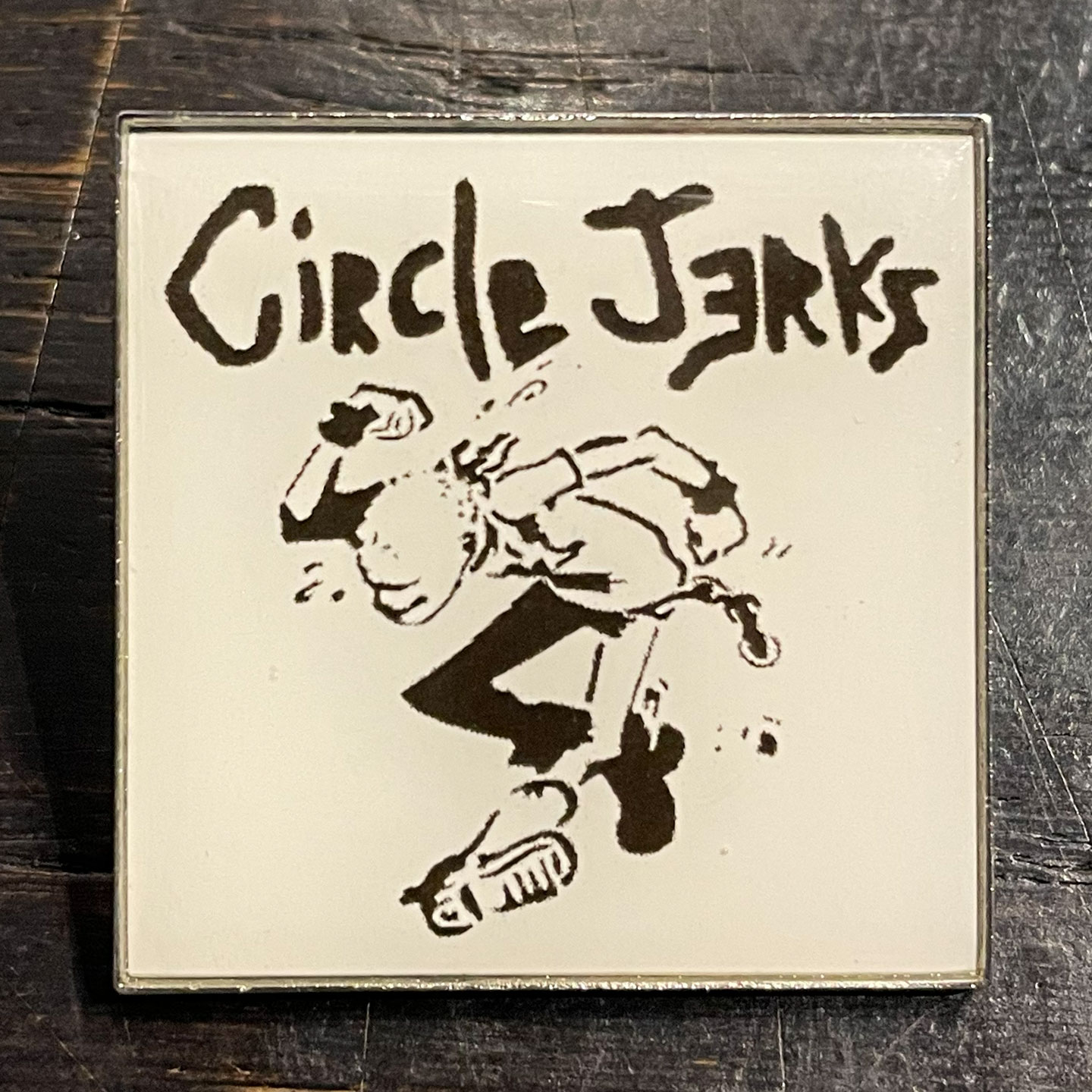 CIRCLE JERKS ピンバッジ SQUARE